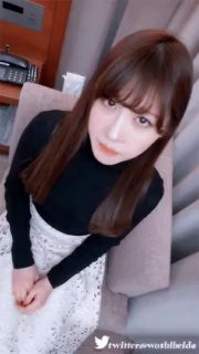 年轻漂亮大学美女假期美回家和闺蜜男友偷情啪啪女上位拿着鸡巴就插淫叫好大快插我救我